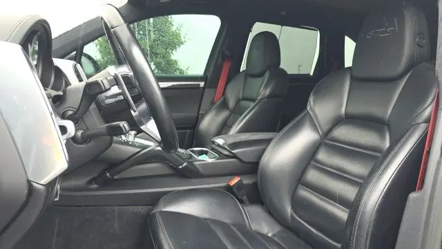 2017 Porsche Cayenne GTS