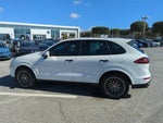 2017 Cayenne Thumbnail 10