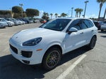 2017 Cayenne Thumbnail 13