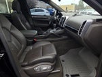 2017 Cayenne Thumbnail 6