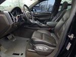 2017 Cayenne Thumbnail 23