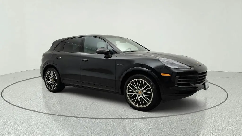 2022 Porsche Cayenne E-Hybrid