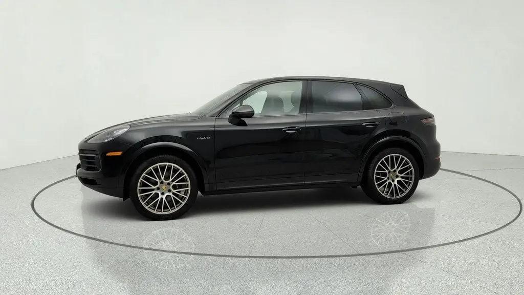 2022 Porsche Cayenne E-Hybrid