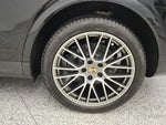 2022 Cayenne Thumbnail 9