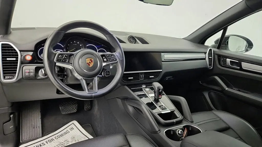 2022 Porsche Cayenne E-Hybrid