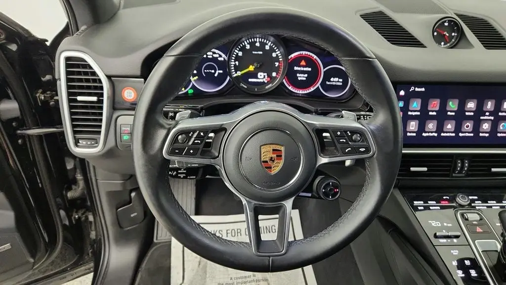 2022 Porsche Cayenne E-Hybrid