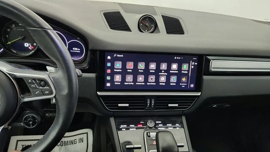 2022 Porsche Cayenne E-Hybrid