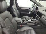 2022 Cayenne Thumbnail 25