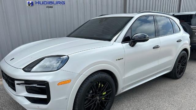 Preowned 2024 Porsche Cayenne E-Hybrid for Sale