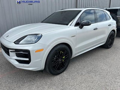 Photo of a 2024 Porsche Cayenne AWD E-Hybrid 4DR SUV for sale