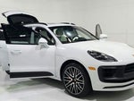 2023 Macan Thumbnail 1