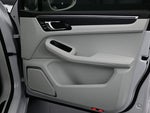 2023 Macan Thumbnail 11