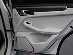 2023 Macan Thumbnail 14