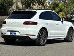 2018 Macan Thumbnail 3