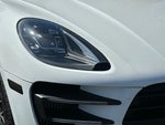 2018 Macan Thumbnail 44