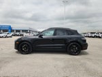 2026 Macan Thumbnail 2