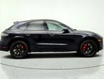 2023 Macan Thumbnail 5