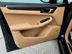 2023 Macan Thumbnail 12