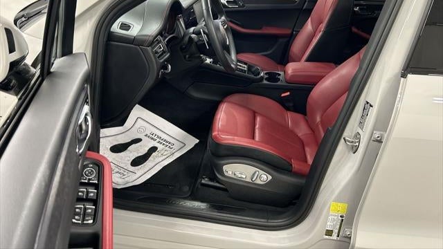 2025 Porsche Macan GTS