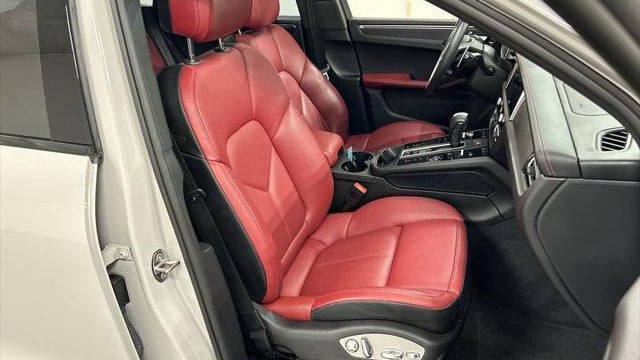 2025 Porsche Macan GTS