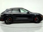 2024 Macan Thumbnail 4