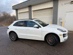 2018 Macan Thumbnail 5