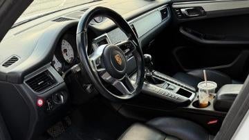 2018 Porsche Macan Turbo