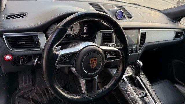 2018 Porsche Macan Turbo