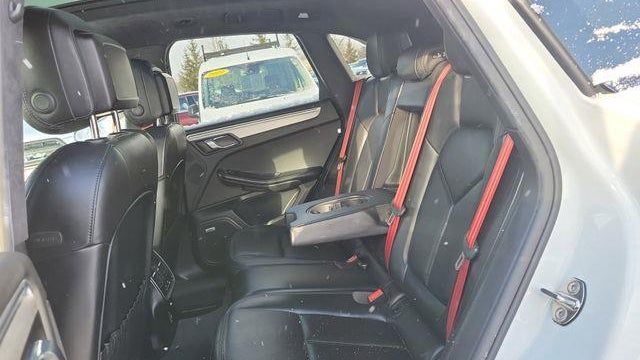 2018 Porsche Macan Turbo