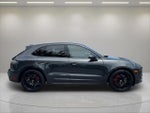 2024 Macan Thumbnail 6
