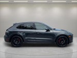 2024 Macan Thumbnail 6