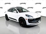 2023 Macan Thumbnail 3