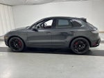 2023 Macan Thumbnail 6
