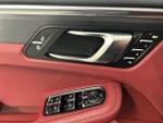 2023 Macan Thumbnail 11