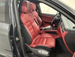 2023 Macan Thumbnail 24
