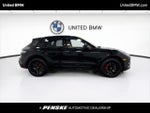 2025 Macan Thumbnail 4