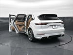 2021 Cayenne Thumbnail 32