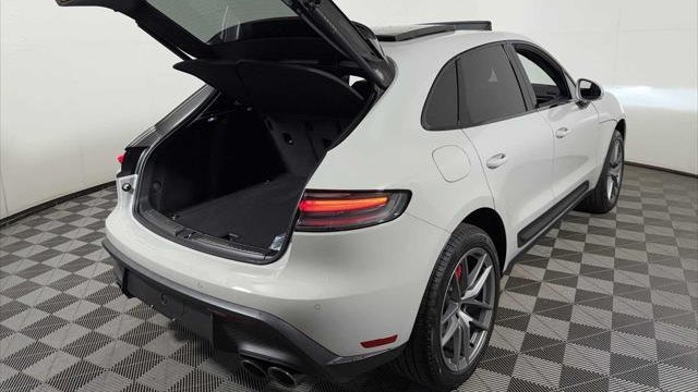 2026 Porsche Macan S