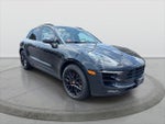 2018 Macan Thumbnail 4