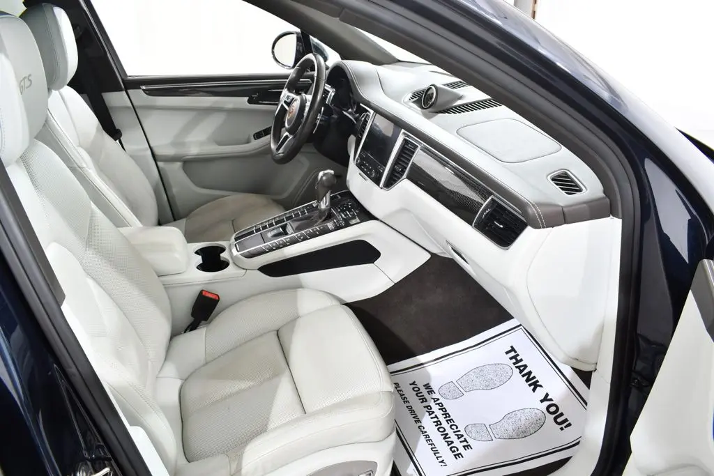 2018 Porsche Macan - $25,455