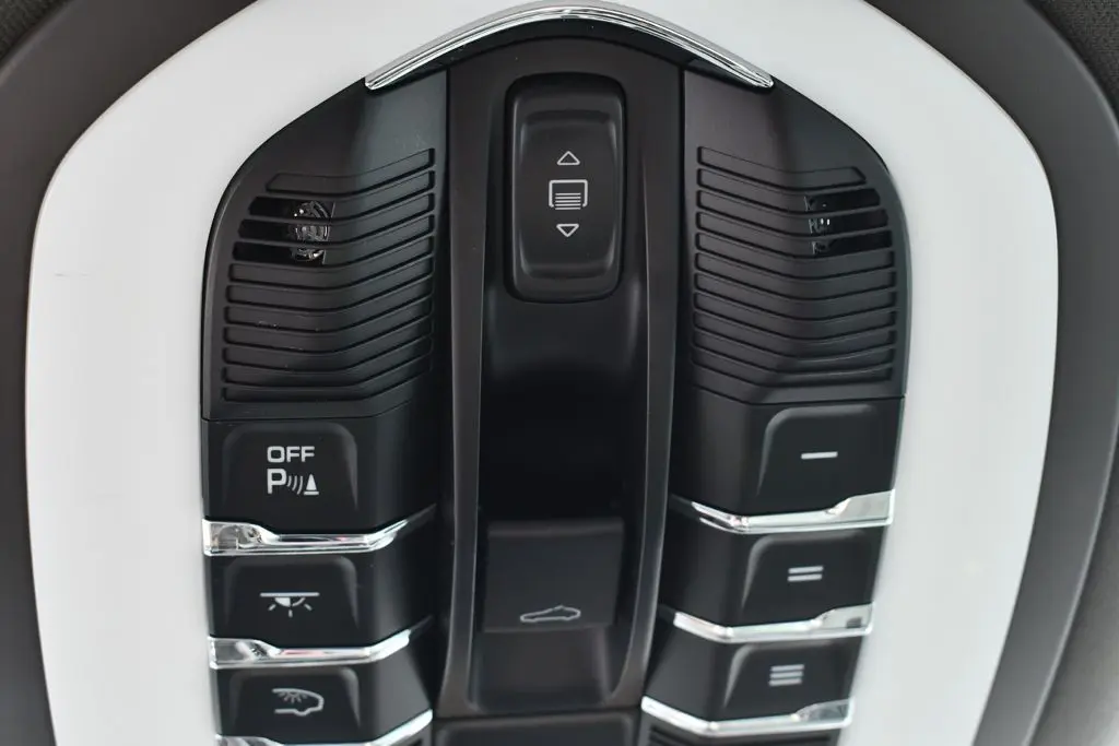 2018 Porsche Macan - $25,455