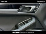 2023 Macan Thumbnail 3