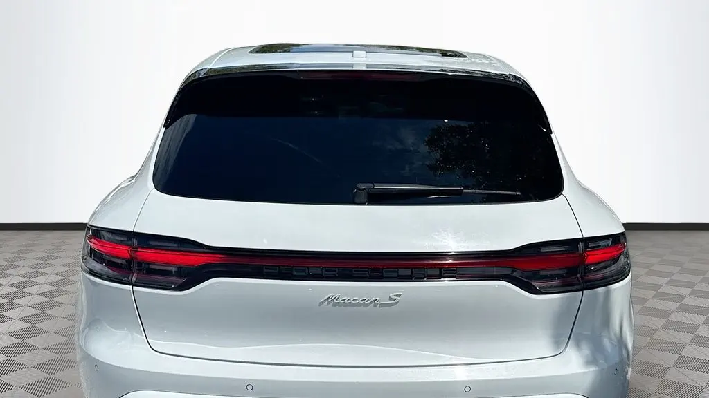 2023 Porsche Macan S
