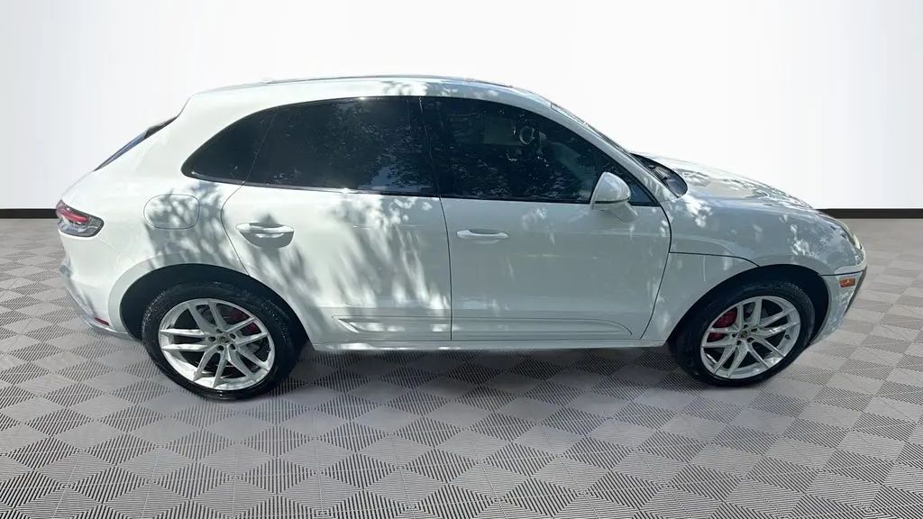 2023 Porsche Macan S