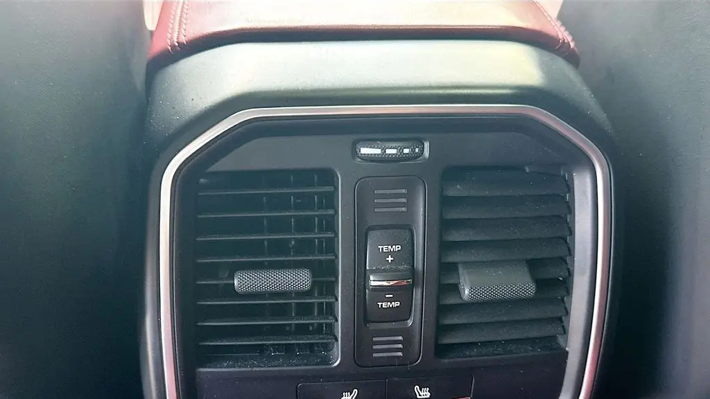 2023 Porsche Macan S