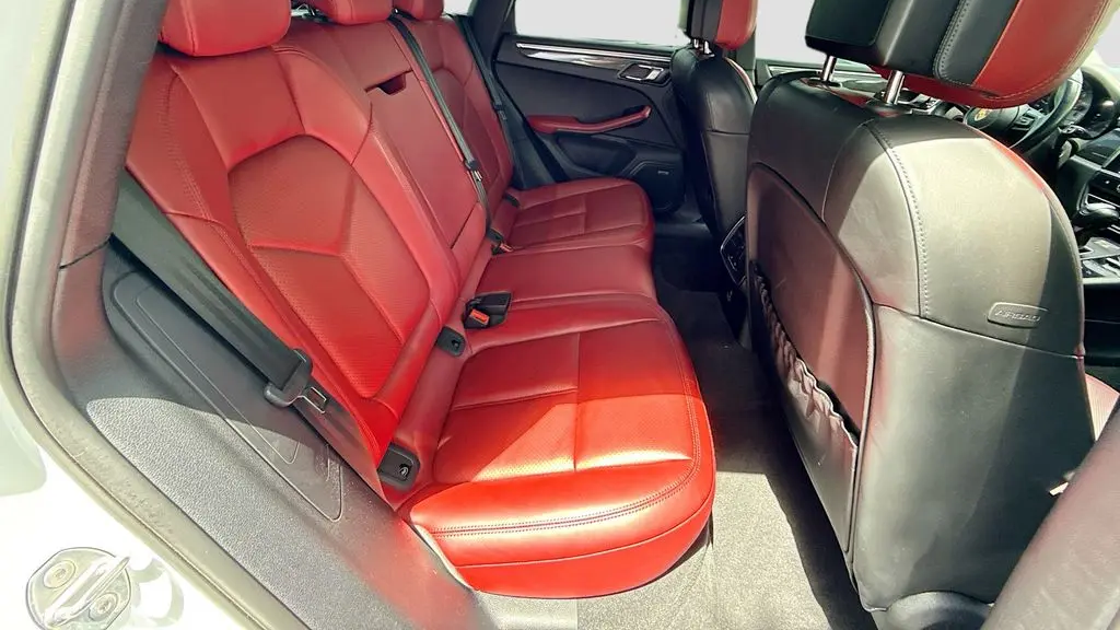 2023 Porsche Macan S