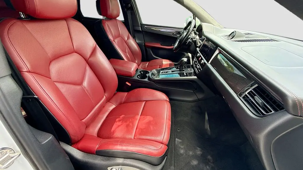 2023 Porsche Macan S