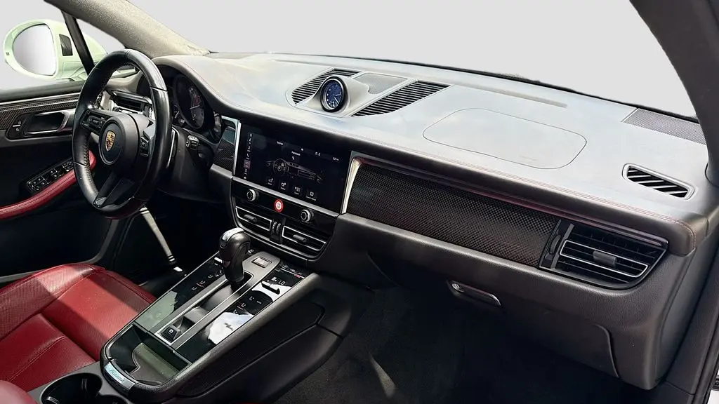2023 Porsche Macan S