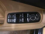 2018 Macan Thumbnail 19