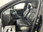 2024 Macan Thumbnail 9
